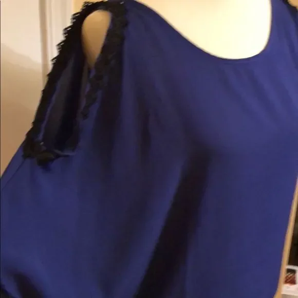 Top - Picture 3 of 8